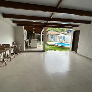 https://casa-da-jana.hotelsportoseguro.com